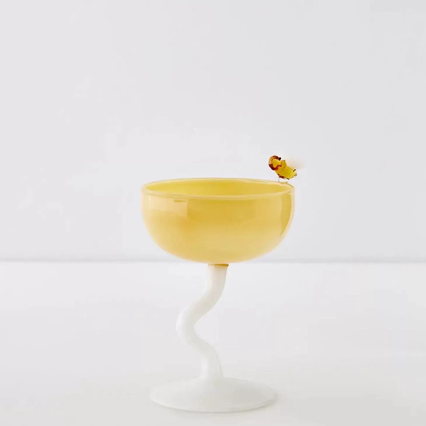 Discount GigiandTom Bumble Cocktail Glass Yellow/White