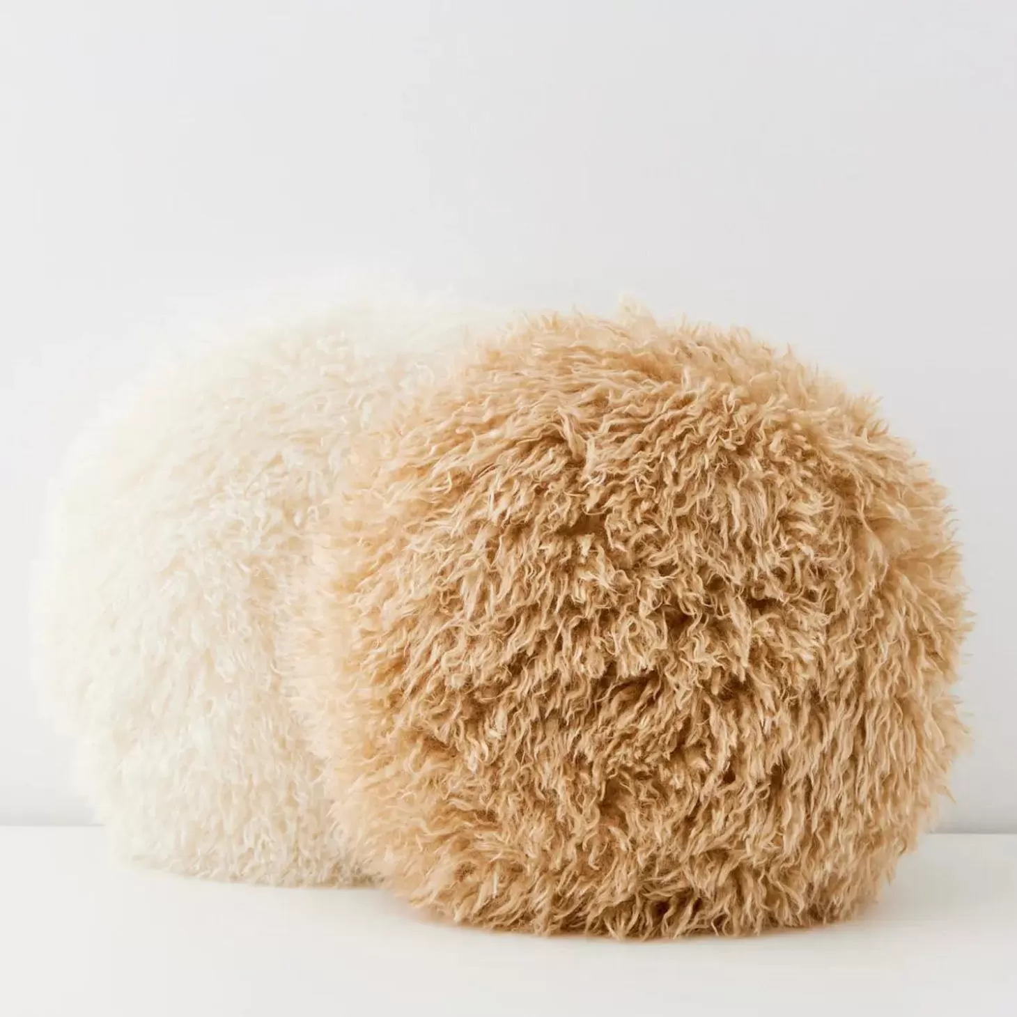 Fashion GigiandTom Carmela Faux Fur Circular Accent Cushion Tan