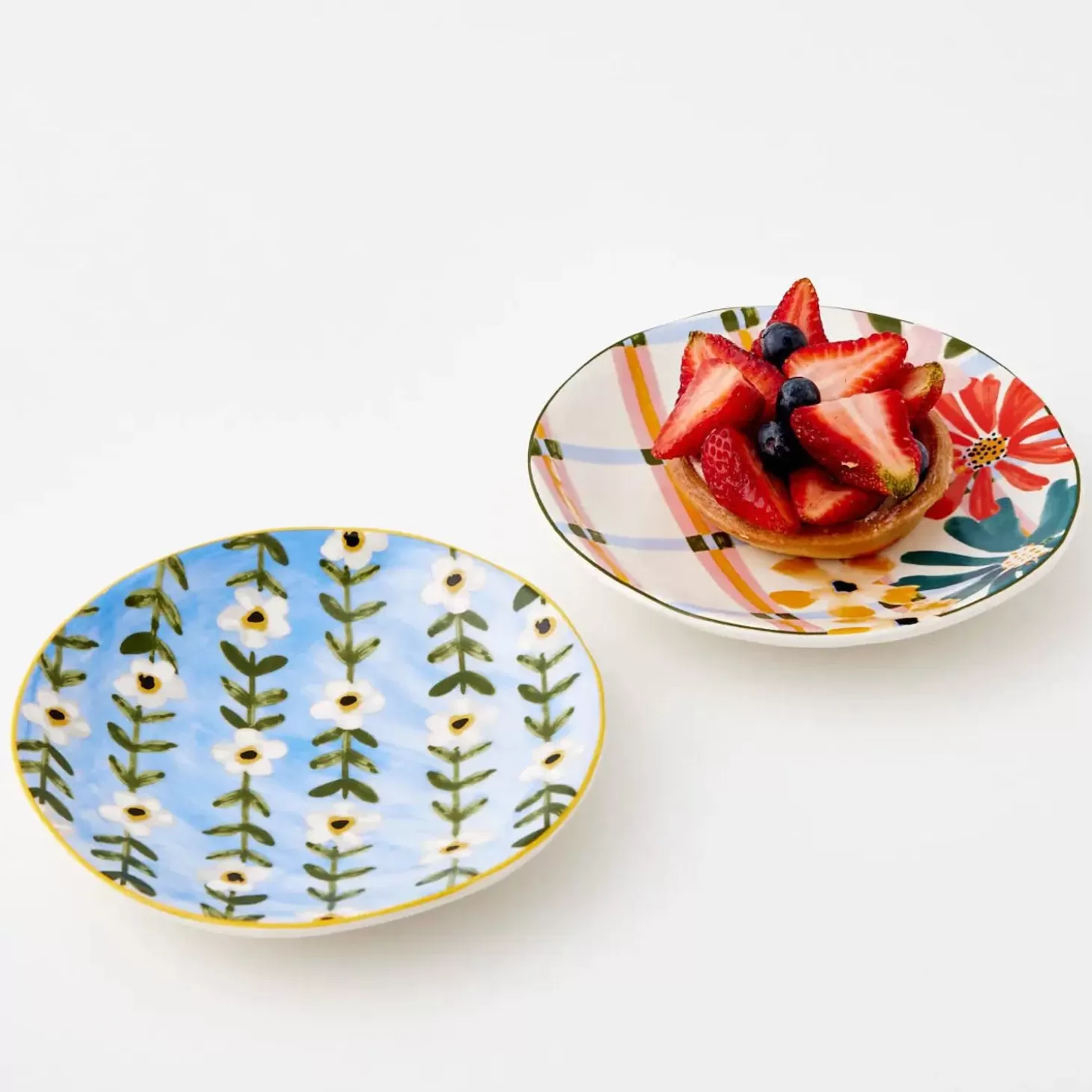 Hot GigiandTom In Bloom Ceramic Plate Set