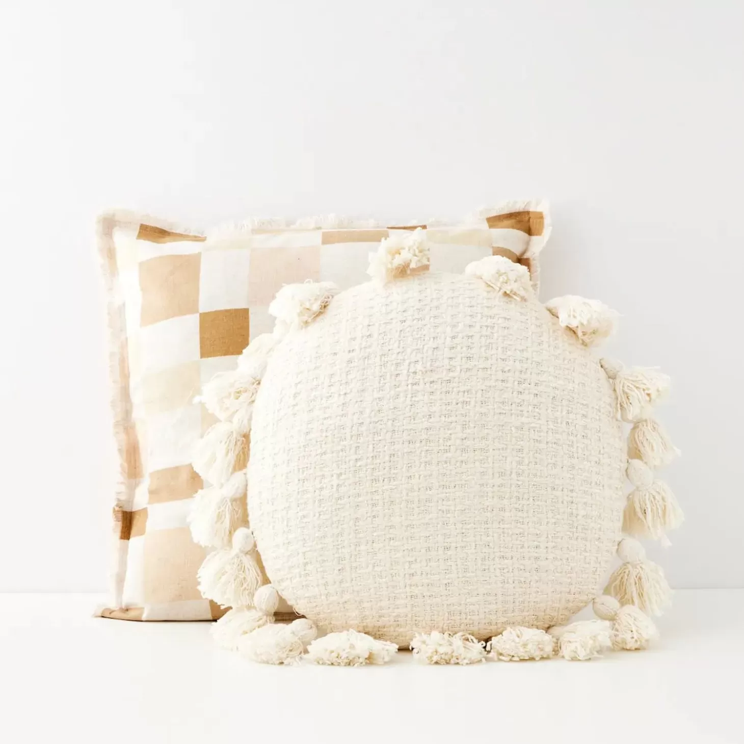 Sale GigiandTom Round Tassel Cushion With Insert White