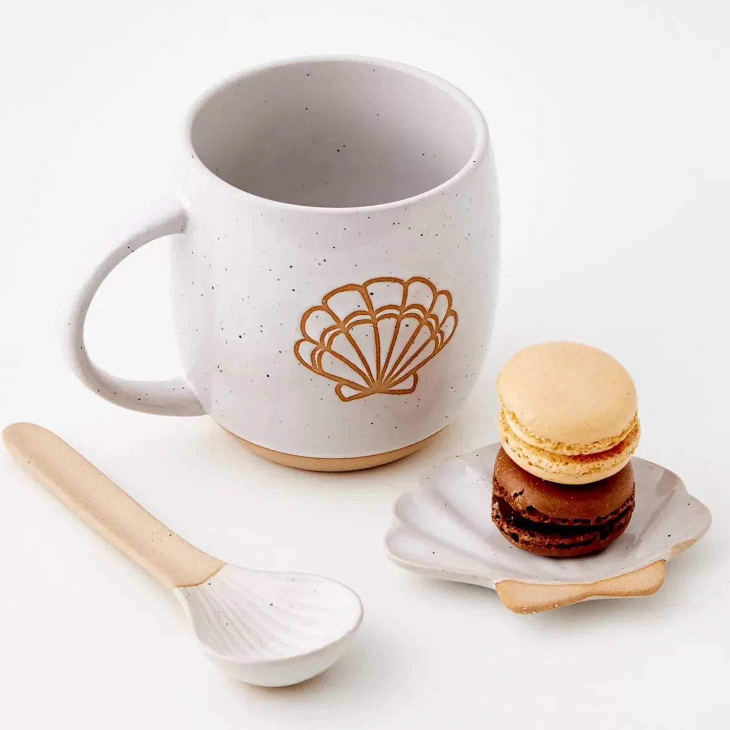 Fashion GigiandTom Seashell Ceramic Mug & Spoon Set